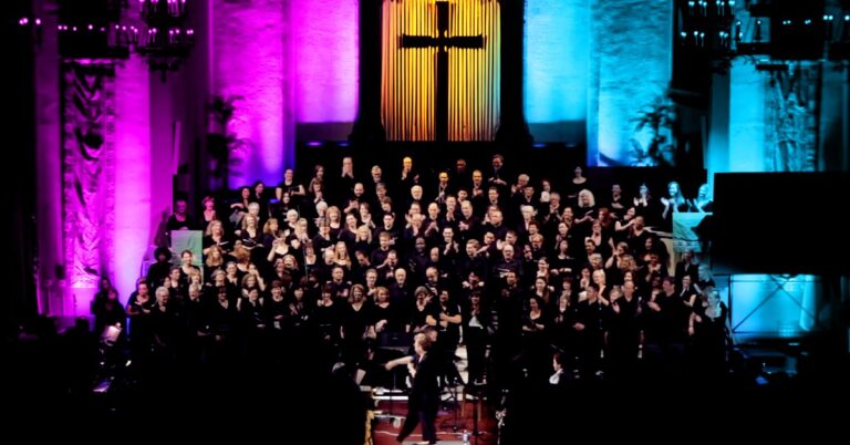 (VIDEO)Choir mimics thunderstorm using just their hands, but when they start to sing? HEAVENLY!