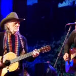 (VIDEO)Willie Nelson’s Haunting Duet With Son Is Bringing Everyone To Tears