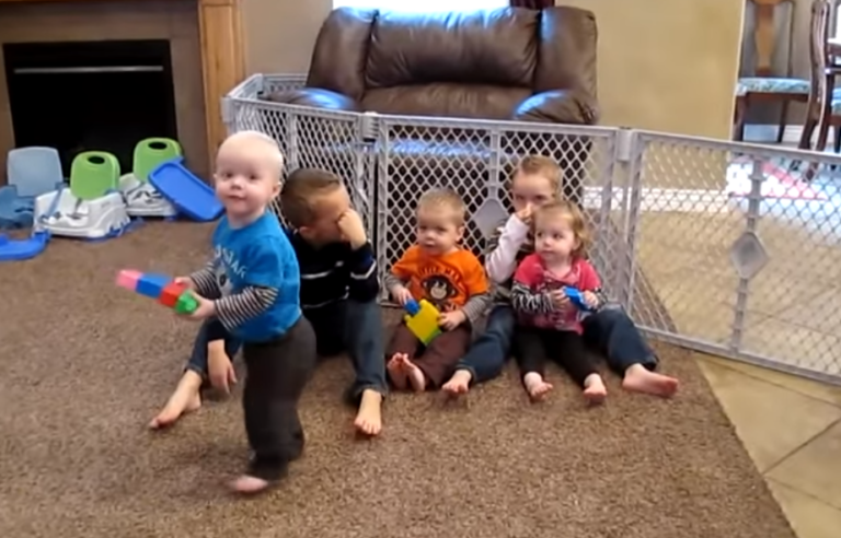 (VIDEO)When Mommy was out of Town, Dad Seizes The Opportunity to Create Hilarious Music Video with Kids