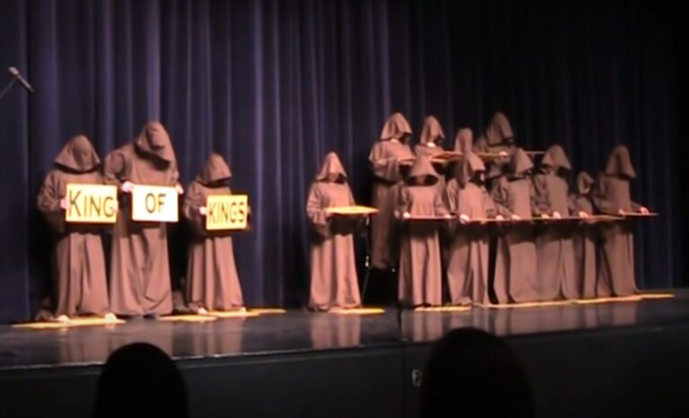 (VIDEO)“Silent Monks” Came Onstage, and Left The Crowd in Hysterics with their Performance