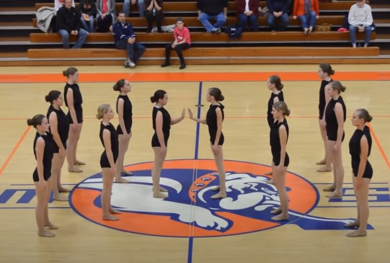 (VIDEO)They Look Like Ordinary High School Dancers, But When They Did THIS At 1:25? Everyone Was SHOCKED!