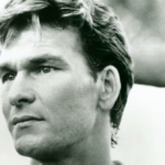 (VIDEO)When Patrick Swayze starts to sing, the crowd goes quiet. Then GOOSEBUMPS