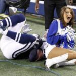 (PHOTOS)Cheerleader Photos Captured at Exactly the Right Moment