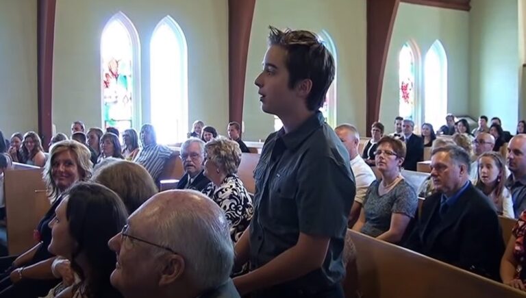 (VIDEO)This boy stood up to stop the wedding ceremony, once he started singing no one believed what they heard!