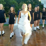 (VIDEO)Irish dancers wow guests – but the bride is the one to watch