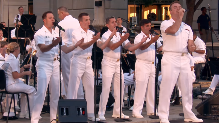 (VIDEO)5 Navy Sailors Sing Songs From The 60s and Everybody Goes Wild