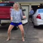 (VIDEO)Mom Starts Dancing In The Driveway, But Watch When Dad Shows Up Behind Her