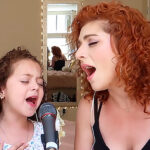 (VIDEO)Mom and 6-year-old daughter sing a duet worth 4 million views