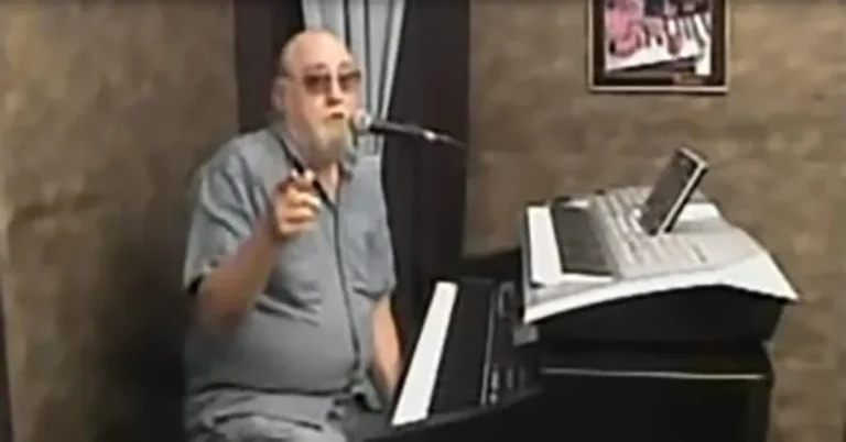 (VIDEO)Gifted Pianist Takes “Boogie Woogie” to New Level