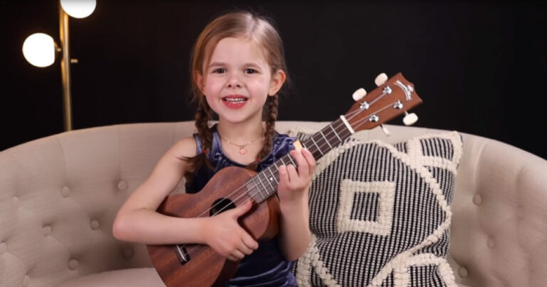 (VIDEO)You “Can’t Help Falling In Love” With 6-Year-Old Claire Crosby When She Sings The King’s Hit