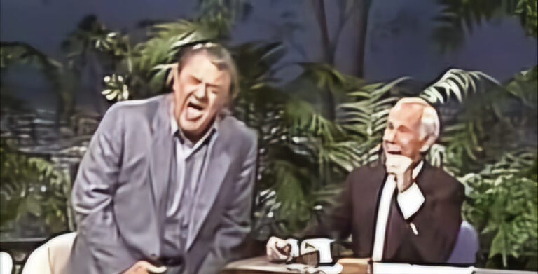 (VIDEO)Buddy Hackett’s Duck Joke Has Johnny Carson‘s Audience Rolling With Laughter