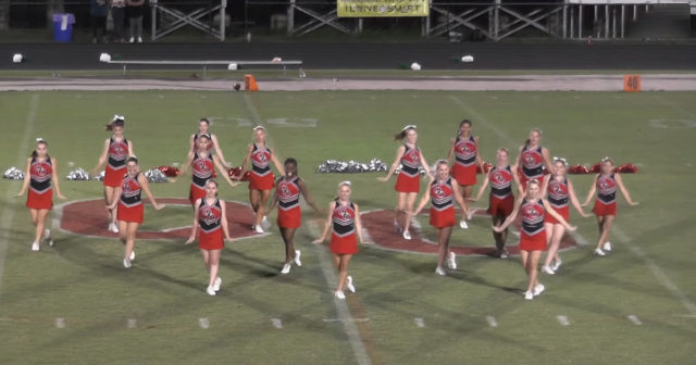 (VIDEO)17 Completely In-Sync Pom Squad Dancers Cause Crowd To Scream With Delight During Their Dazzling Routine