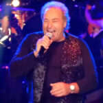 62-Year-Old Belts Out Tom Jones Hit, Within Seconds Everyone Is Dancing On “The Voice Senior”