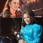 Loretta Lynn’s Granddaughter Honors Memaw Loretta Lynn, “Coal Miner’s Daughter”