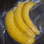 I vacuum sealed 3 bananas for no reason. When I cut those and what I saw inside left me speechless…