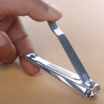 The “small round hole” on the nail clipper has special and powerful uses