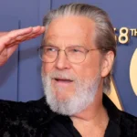 Jeff Bridges Stirs Mixed Reactions from Viewers After Awkward Moment at the CMA Awards – Details