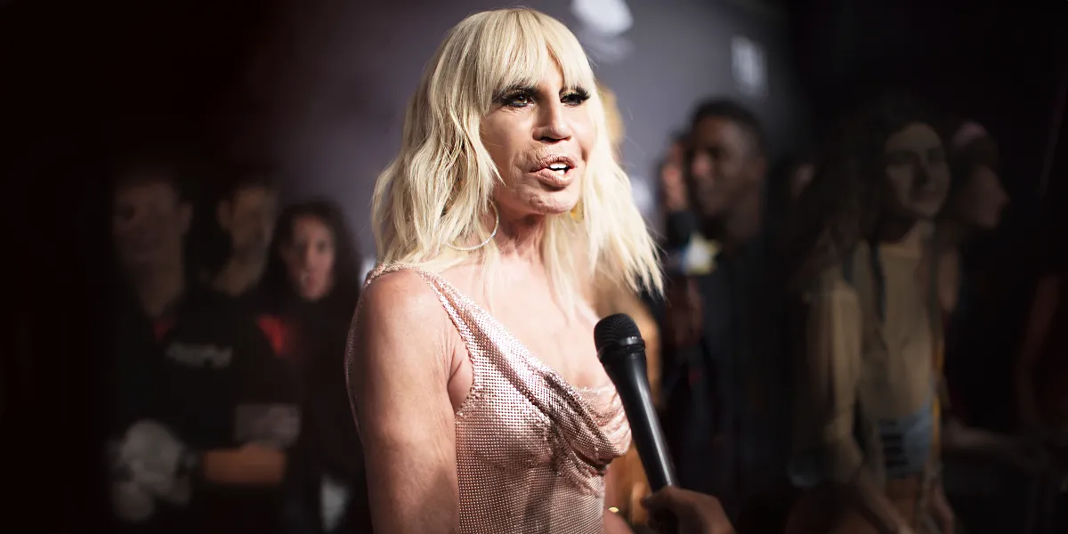 Donatella Versace, 69, Praised for Looking ‘Younger’ at the World Premiere of ‘The Devil Wears Prada: The Musical’ – Photos