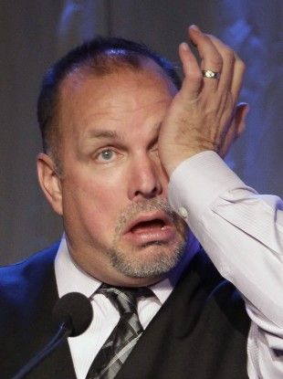 Garth Brooks’ friends fear for his life, because…