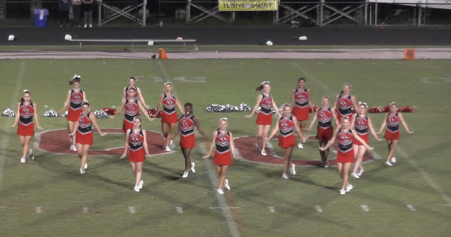 (VIDEO)17 Completely In-Sync Pom Squad Dancers Cause Crowd To Scream With Delight During Their Dazzling Routine