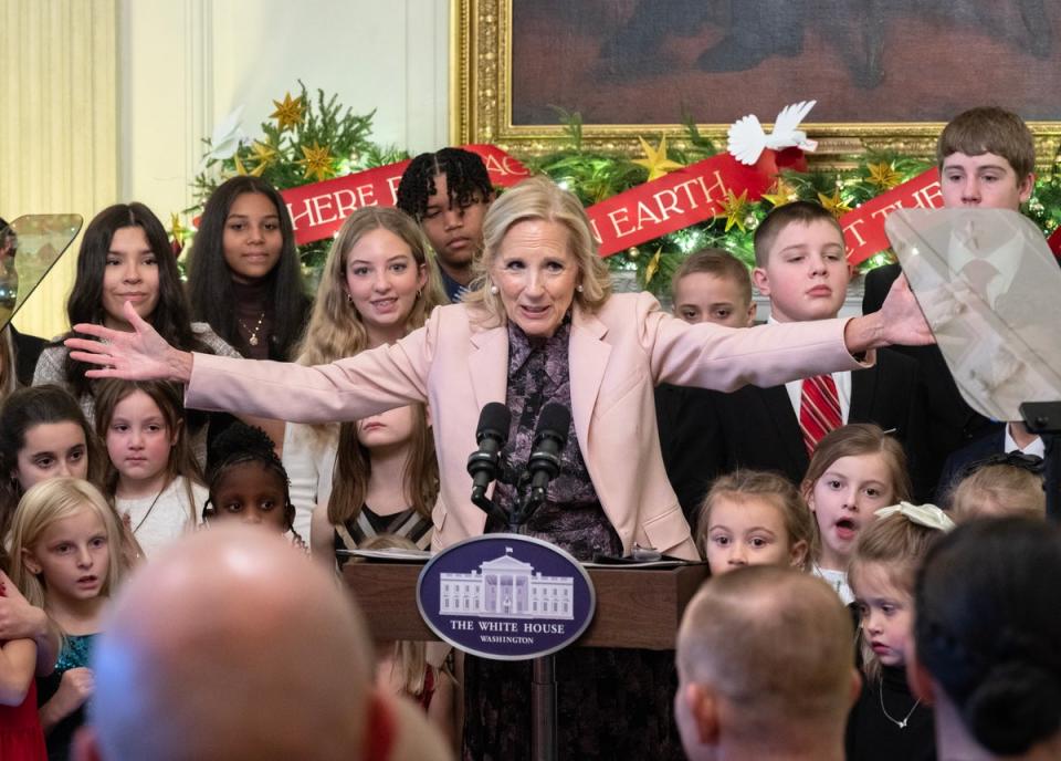 Jill Biden’s White House decorations “ripped” by users on social media