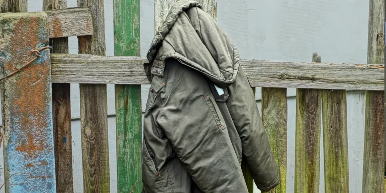 Old Janitor Gives His Jacket to a Freezing Girl on the Street