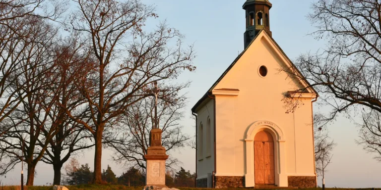 Elderly Homeless Woman Begged Me to Drive Her to Church — Three Days Later, She Knocked on My Door in a Lavish Gucci Coat