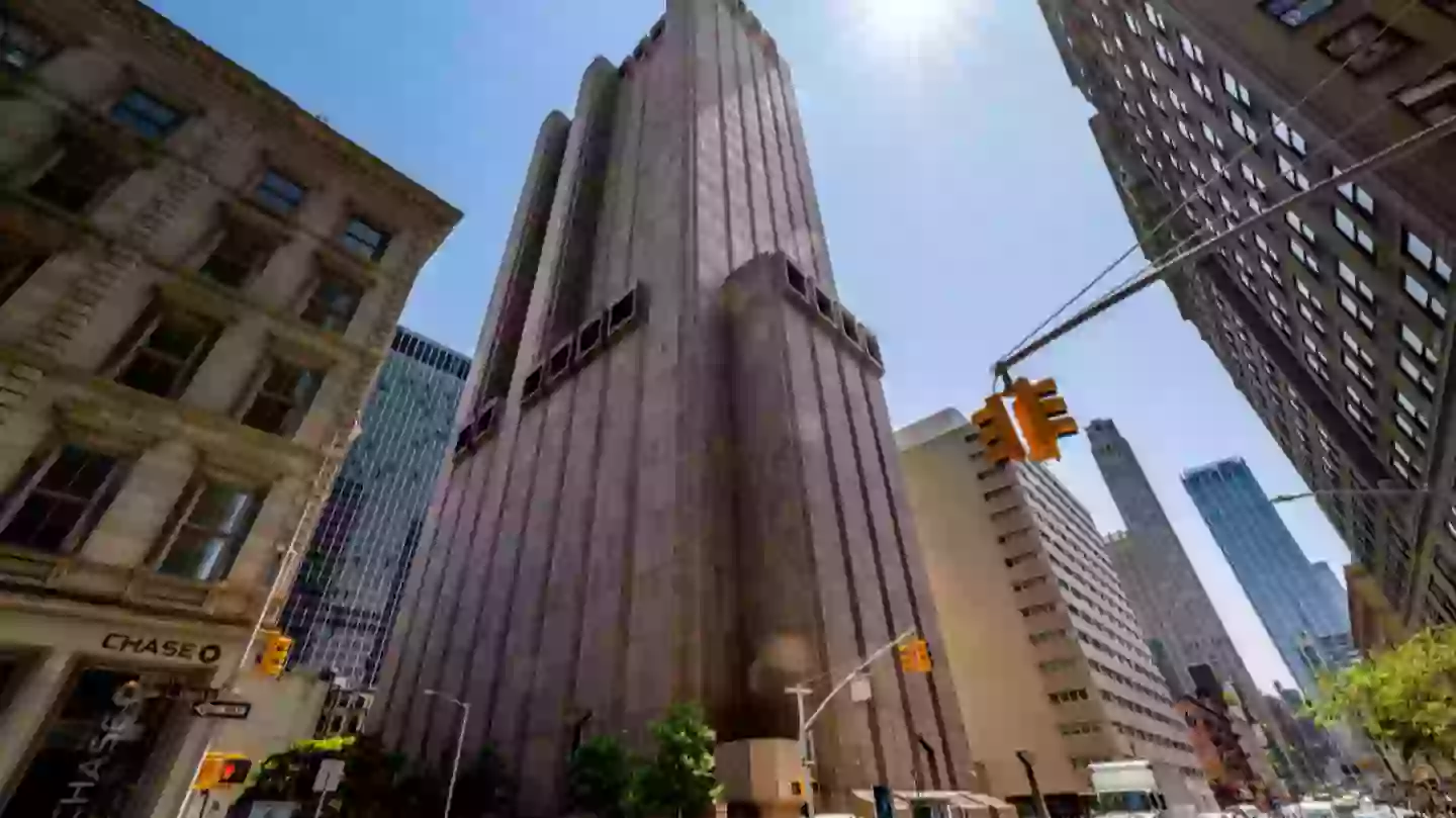 Man who worked in mysterious 29-story windowless skyscraper in New York City describes what it’s like inside