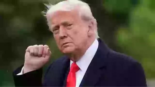 Crypto investors who paid $148,000,000 to attend Trump’s event furious at meal served