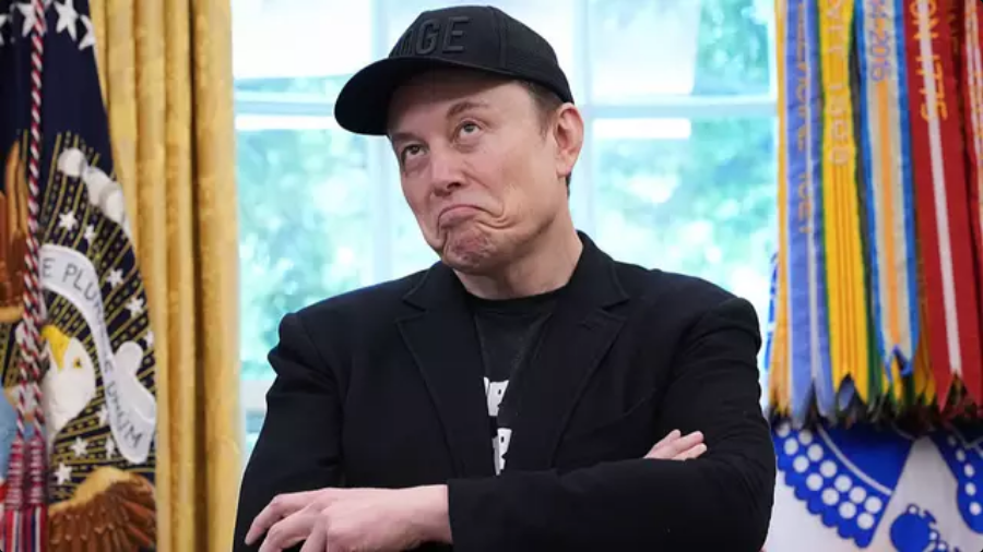 Elon Musk threatens to ‘fire all politicians’ after criticising Trump’s ‘disgusting’ bill and everyone’s asking the same question