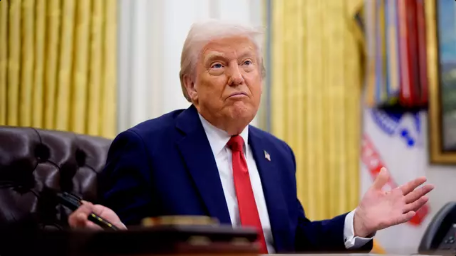 Trump sparks major theory after leaking private texts leaving people seriously concerned about what’s going to happen next