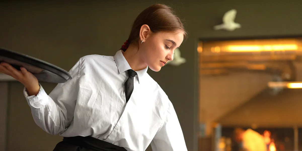 I Worked at a Restaurant When My Boss Blamed Me for His Friend’s Failed Concert and Forced Me on Stage — So I Did What I Had to Do