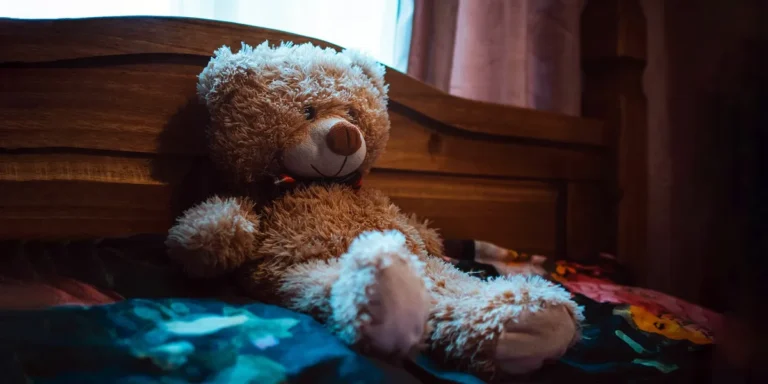 My Daughter Refused to Let Go of Her New Teddy Bear Until I Discovered a Hidden Camera Inside – Story of the Day