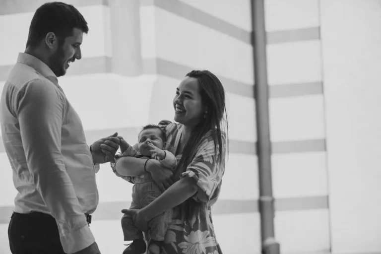 My Husband Secretly Upgraded to Business Class and Left Me in Economy with Our Twin Babies—He Didn’t See Karma Coming
