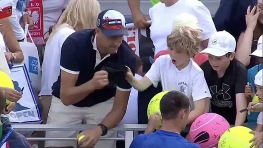 Tennis star praised for response to CEO being caught ‘stealing’ from child during US Open