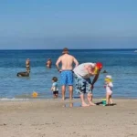 Photo Of Family At Beach Leaves People Creeped Out After Spotting Chilling Detail