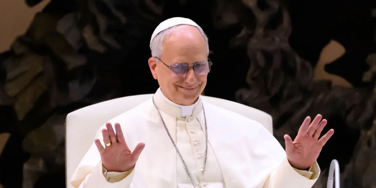 Only 7 Women Allowed to Wear White Near the Pope – What Makes Them Special?