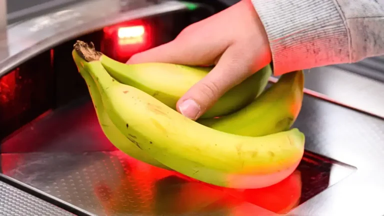 Woman Warned Her Grocery Store Self-Checkout ‘Trick’ Is Breaking The Law