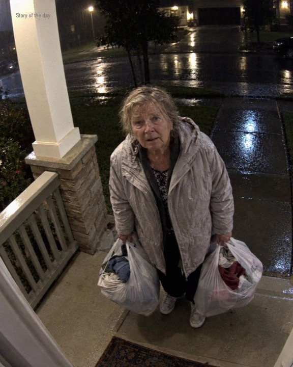 My Brother Asked Our 74-Year-Old Mom to Move Into His Guest Room – 3 Weeks Later, She Showed up with Her Clothes in 2 Grocery Bags